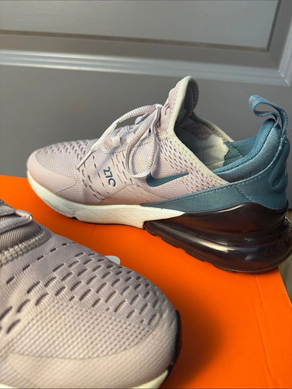 Nike Air Max 270 Women’s Sneakers Particle Rose/Teal Blue Size 8